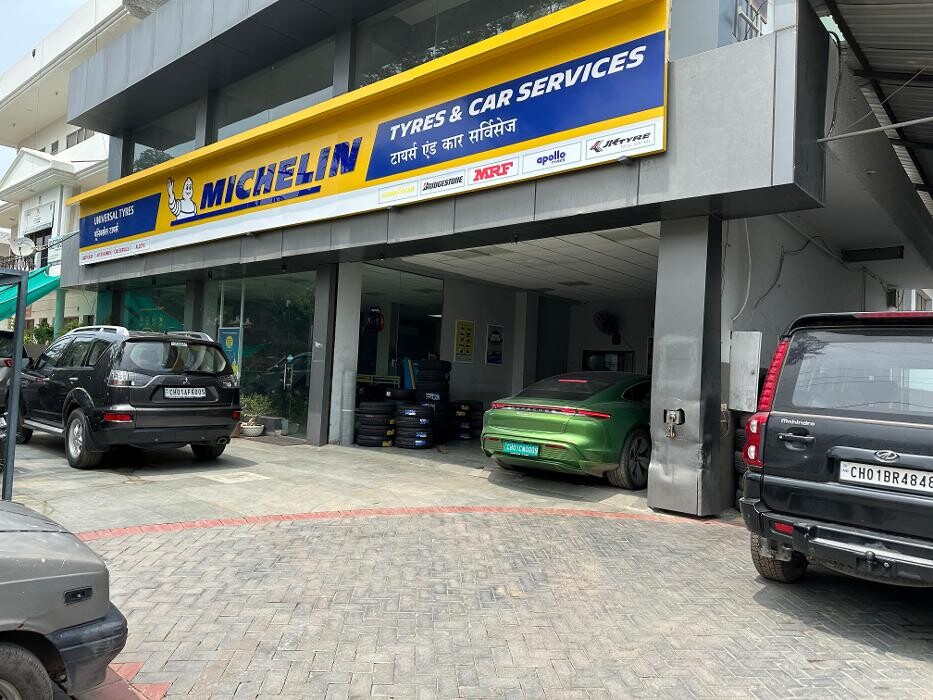 Images Michelin Tyres & Services - Universal Tyres