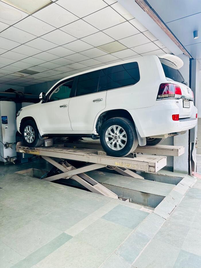 Images Michelin Tyres & Services - Universal Tyres