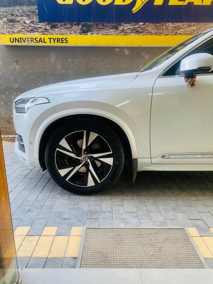 Images Michelin Tyres & Services - Universal Tyres