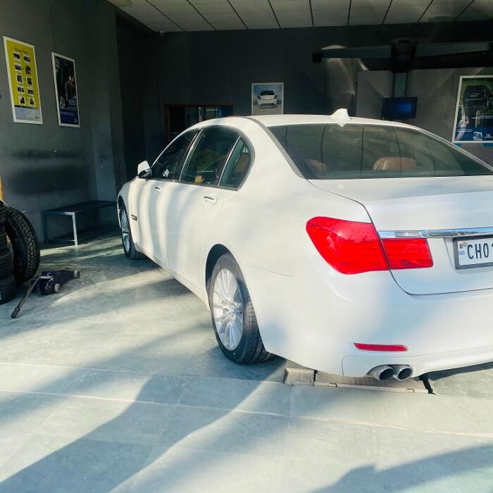 Images Michelin Tyres & Services - Universal Tyres