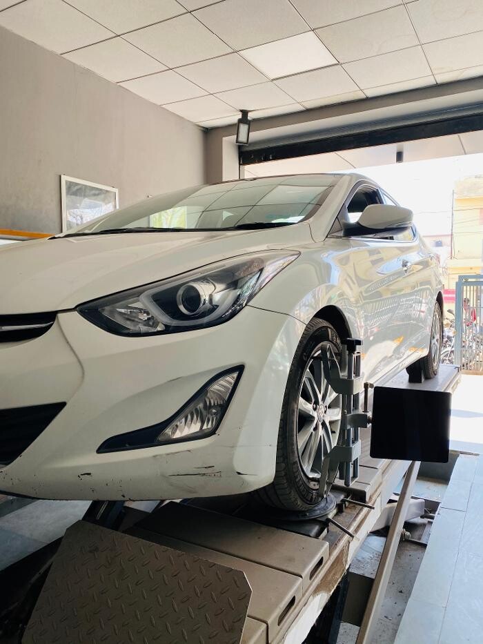 Images Michelin Tyres & Services - Universal Tyres