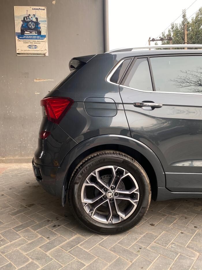 Images Michelin Tyres & Services - Universal Tyres