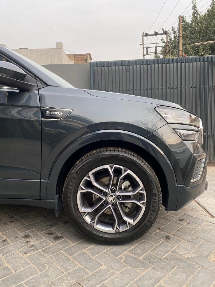 Images Michelin Tyres & Services - Universal Tyres