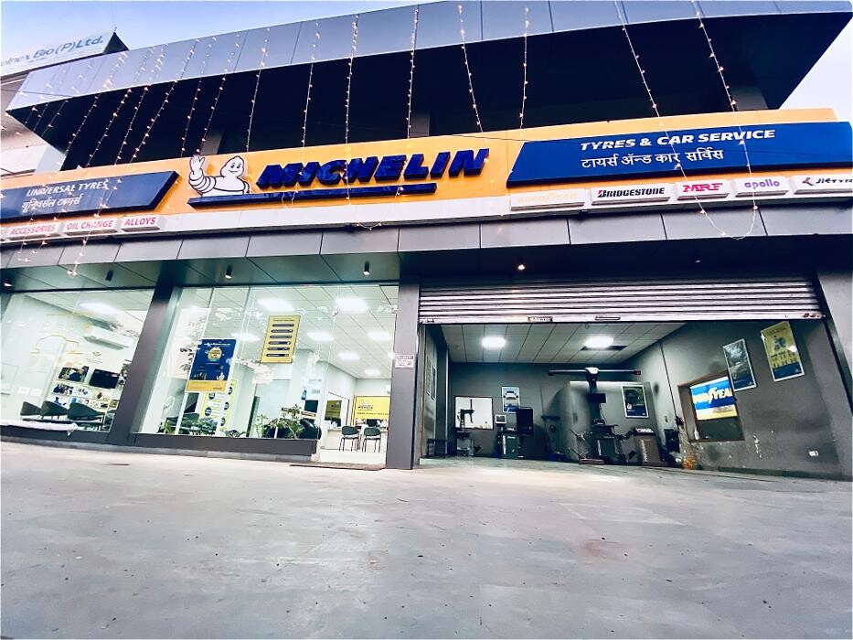 Images Michelin Tyres & Services - Universal Tyres