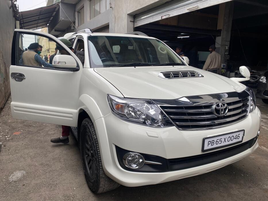 Images Michelin Tyres & Services - Universal Tyres