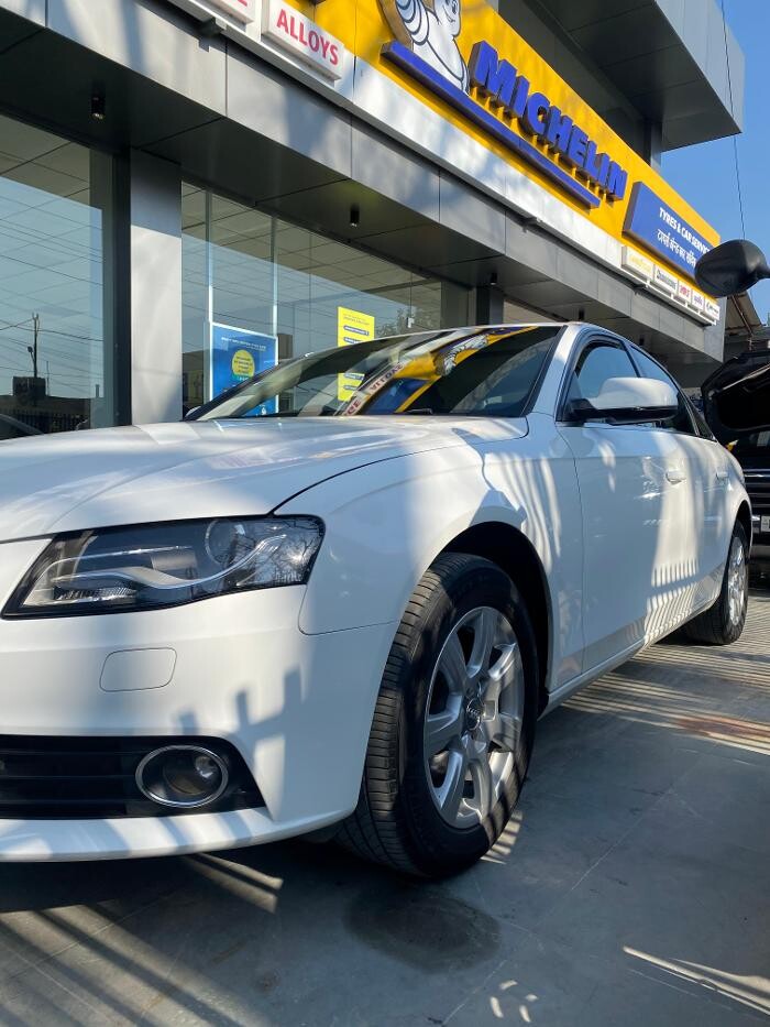 Images Michelin Tyres & Services - Universal Tyres