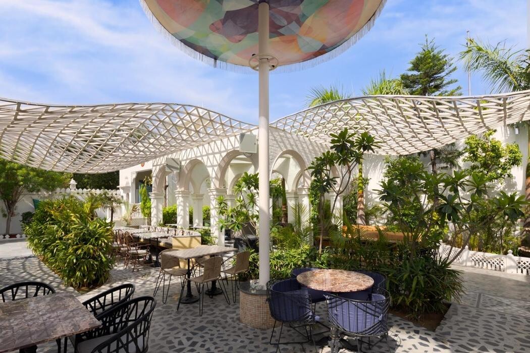 Images Dyore Restaurant & Lounge Experience