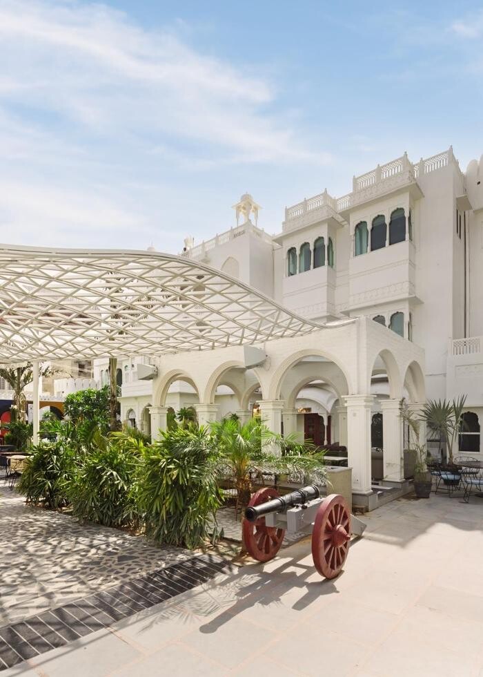 Images Dyore Restaurant & Lounge Experience