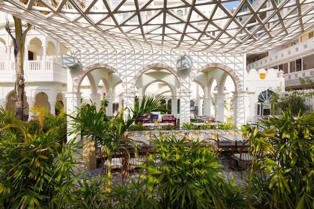 Images Dyore Restaurant & Lounge Experience