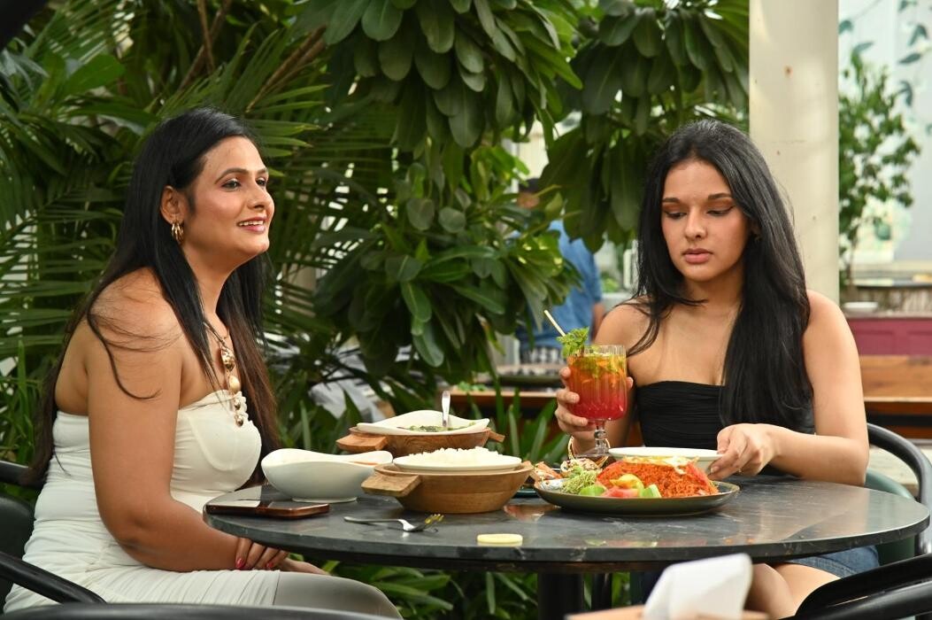 Images Dyore Restaurant & Lounge Experience