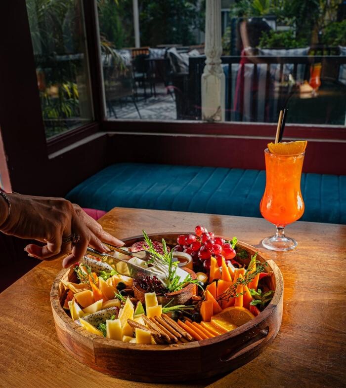 Images Dyore Restaurant & Lounge Experience