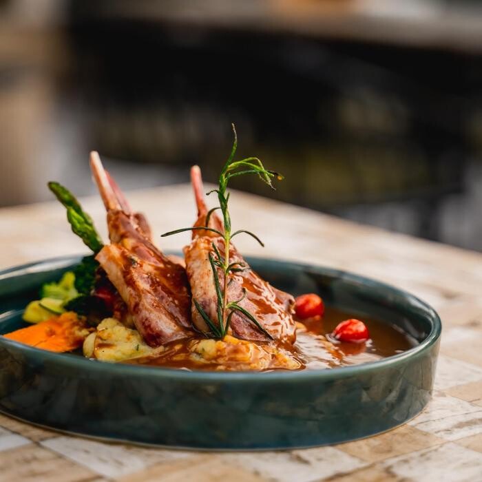 Images Dyore Restaurant & Lounge Experience