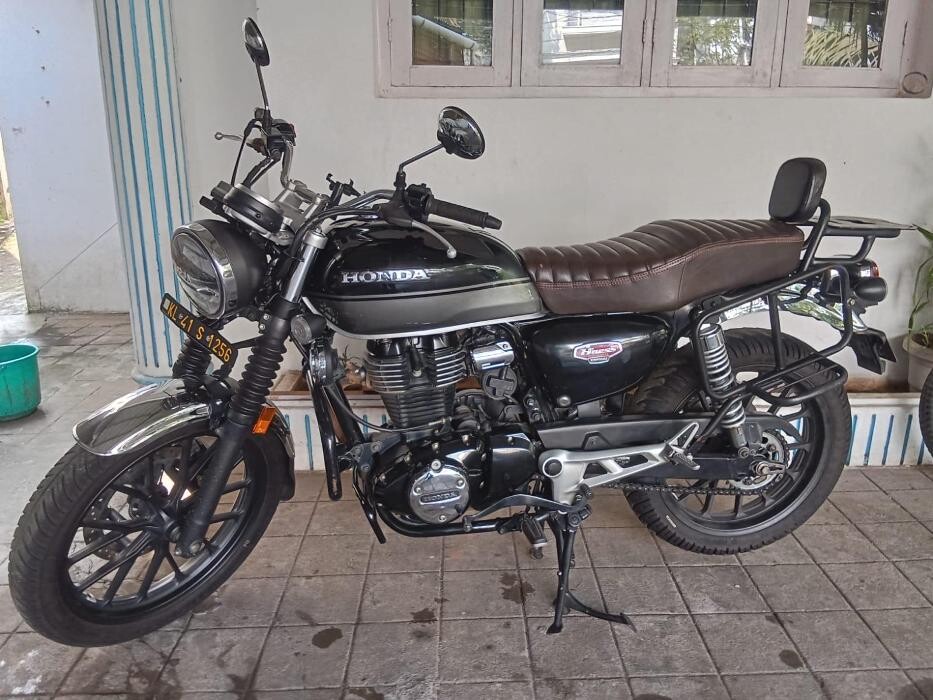 Images Rentnhop - Bike Rental in Delhi / Bike on rent in Delhi / Bike hire in Delhi