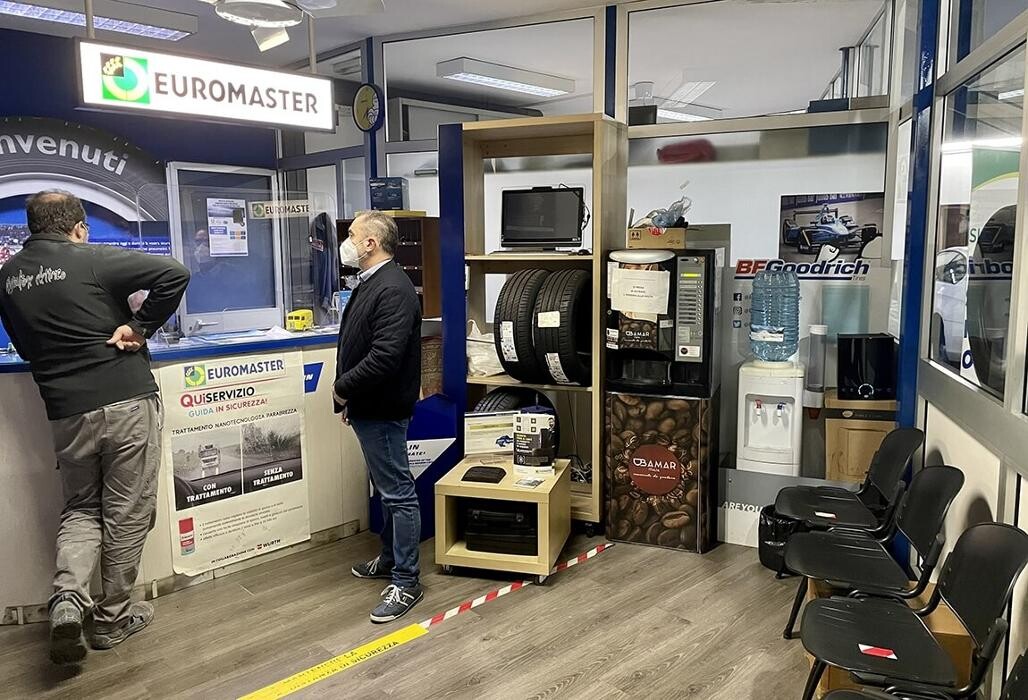 Images Euromaster Metal Gomme