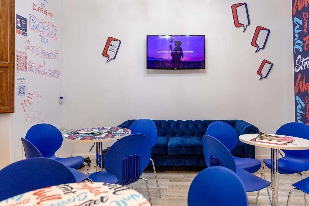 Images Wall Street English Cagliari