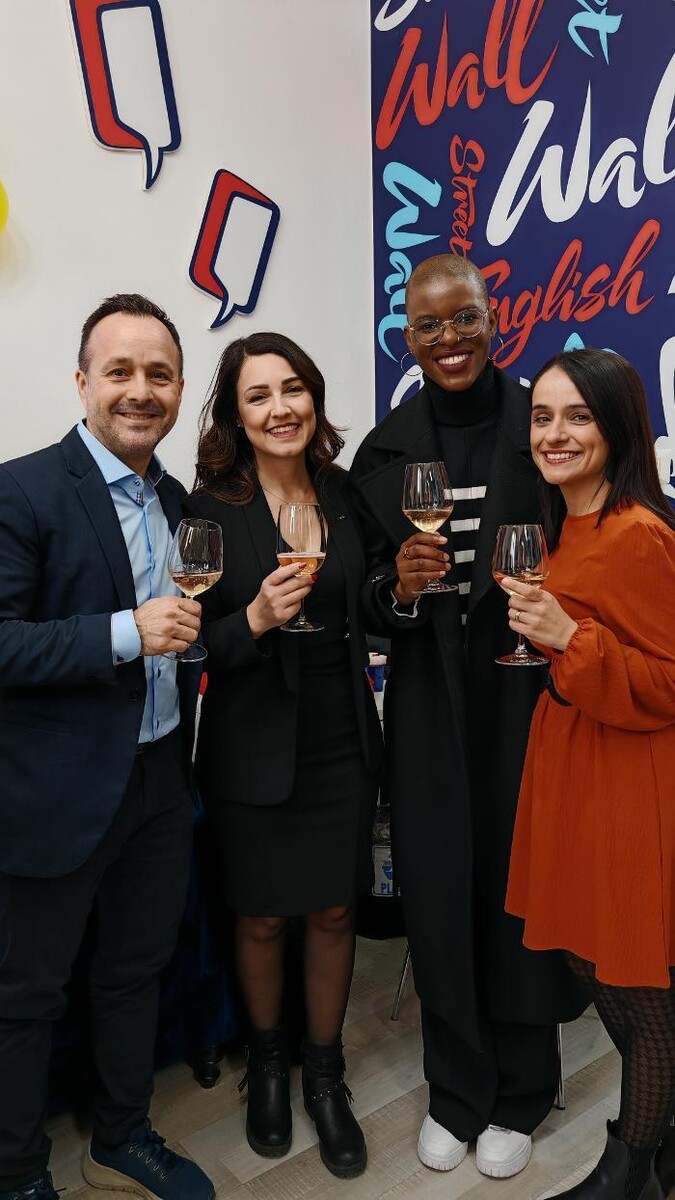Images Wall Street English Cagliari