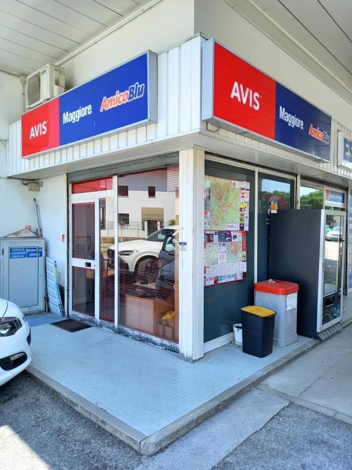 Images Avis Autonoleggio - Pordenone