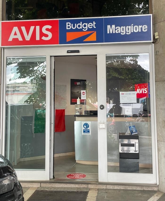 Images Avis Autonoleggio - Arezzo