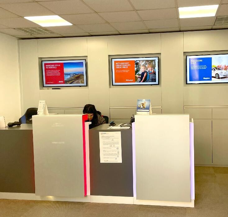 Images Avis Autonoleggio - Foggia