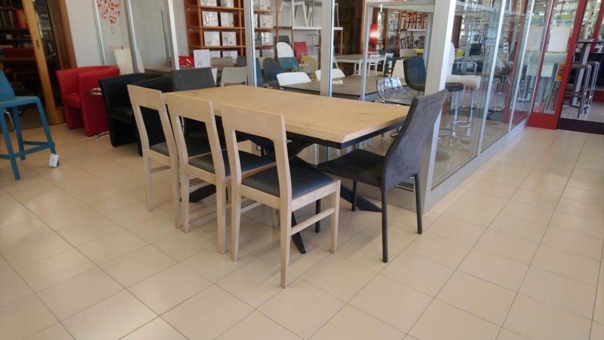 Images Duedi Tavoli e Sedie