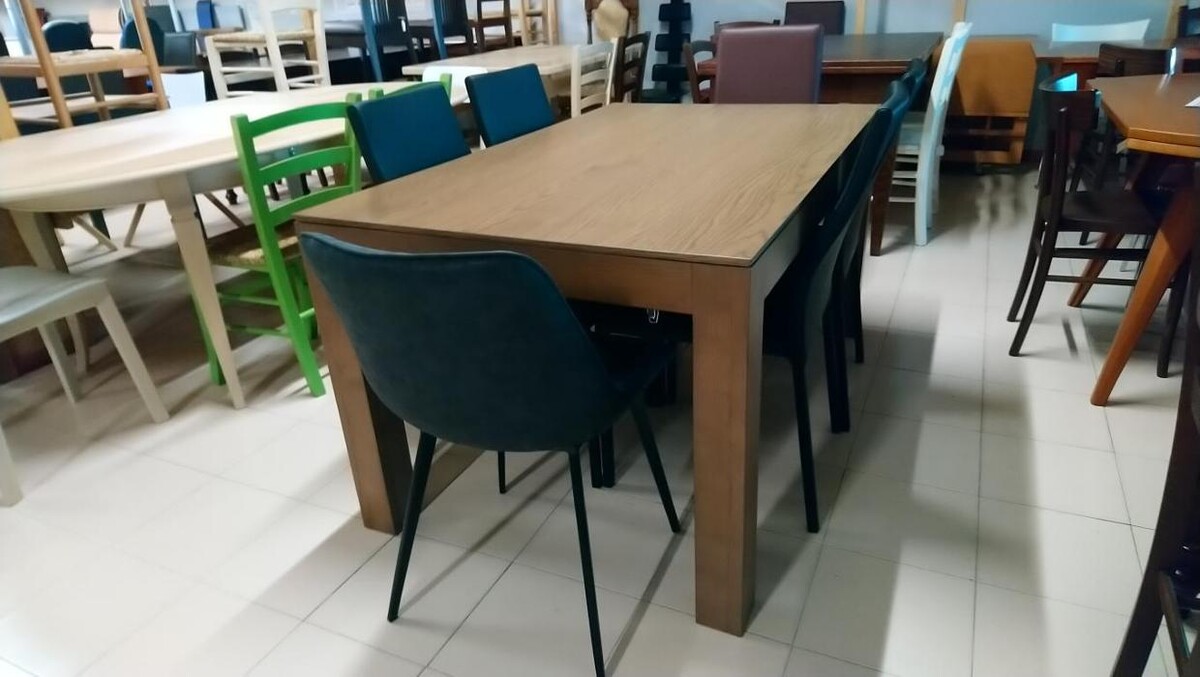 Images Duedi Tavoli e Sedie
