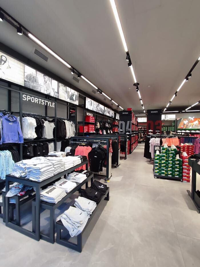Images PUMA Outlet Valmontone