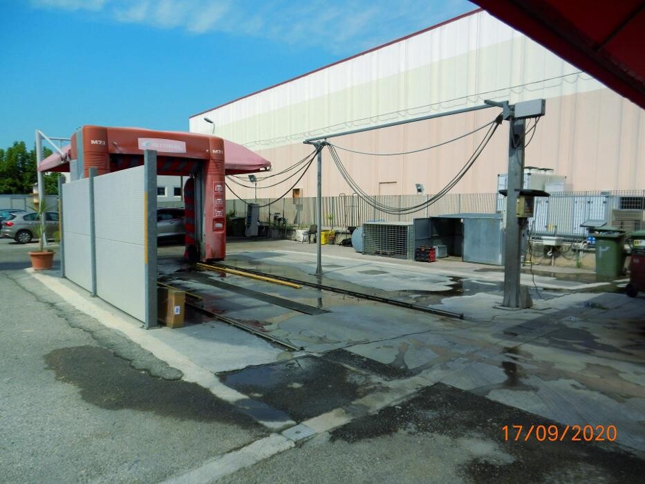 Images Autocaserta Srl - Concessionaria Nissan/ Isuzu/ Piaggio Commercial