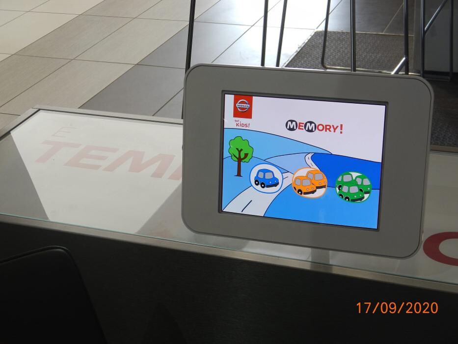 Images Autocaserta Srl - Concessionaria Nissan/ Isuzu/ Piaggio Commercial