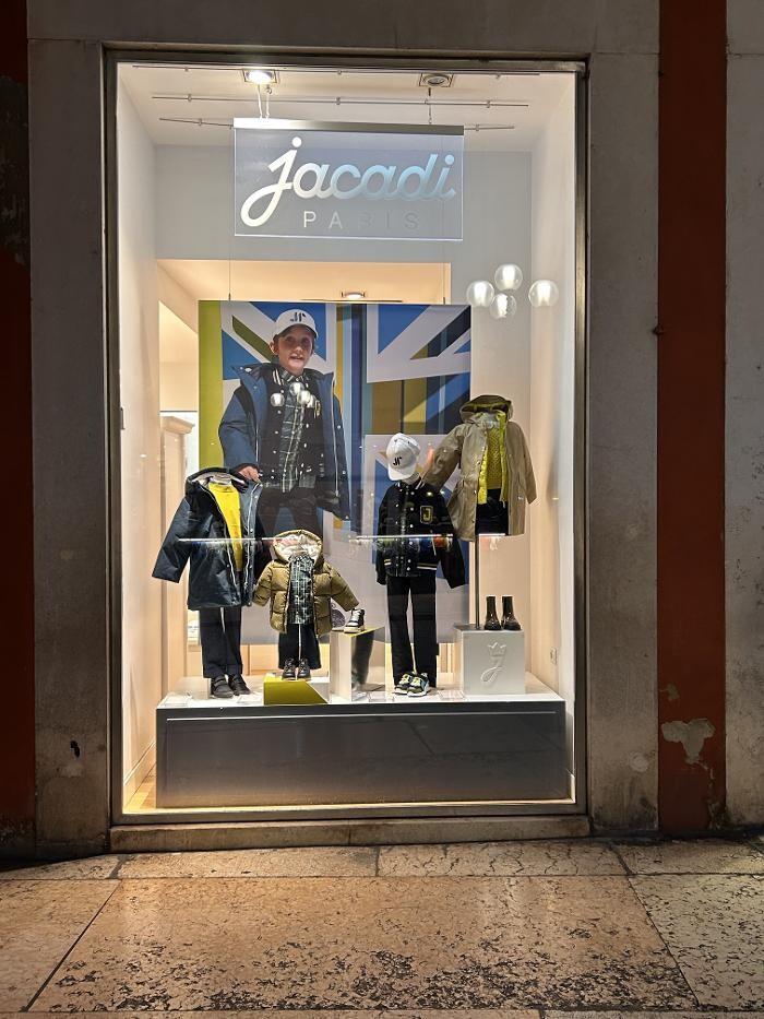 Images JACADI VERONA PIAZZA DELLE ERBE