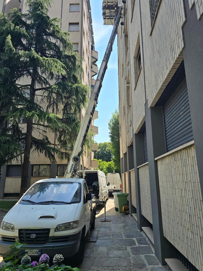 Images EM Sgomberi e Traslochi