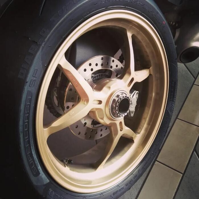 Images Vitali Gomme SRL - Mastro Michelin