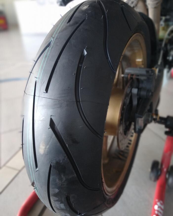 Images Vitali Gomme SRL - Mastro Michelin