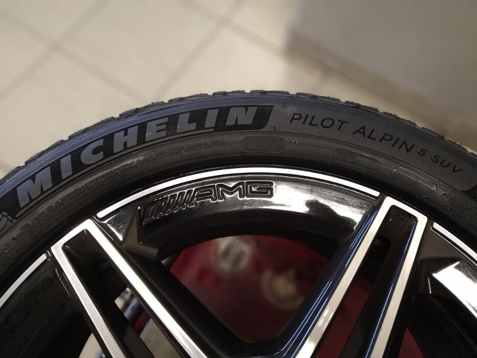Images Vitali Gomme SRL - Mastro Michelin