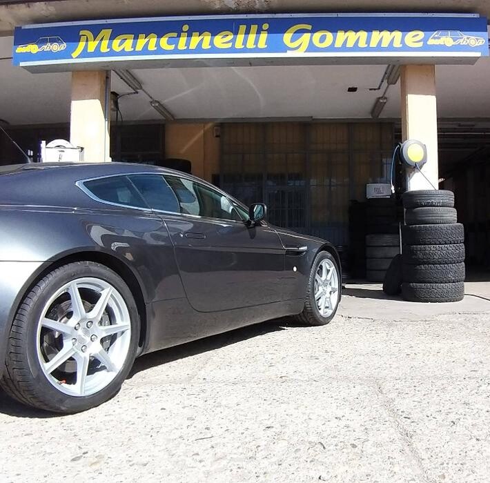 Images Autoshop di Mancinelli & C. - Mastro Michelin