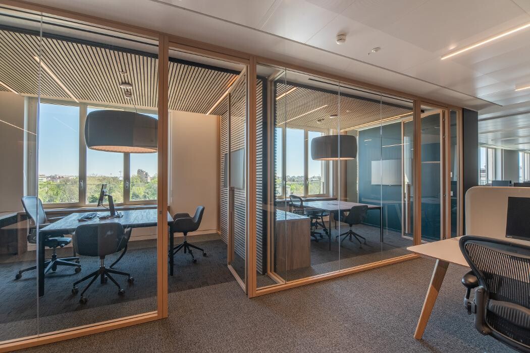 Images Cushman & Wakefield - Commercial Real Estate Services