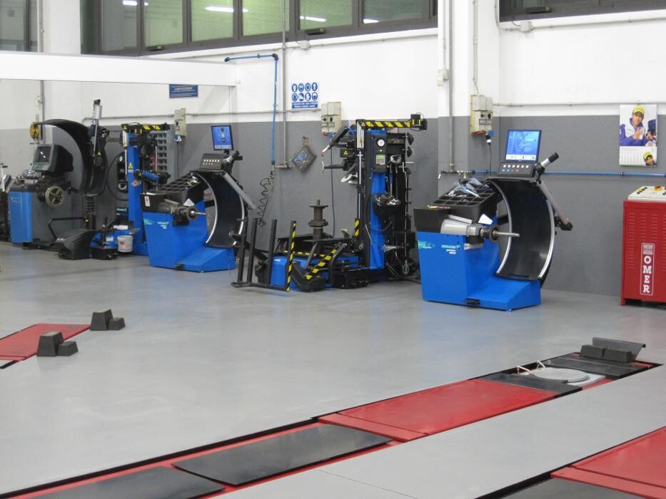 Images Scremin Gomme Snc - Mastro Michelin