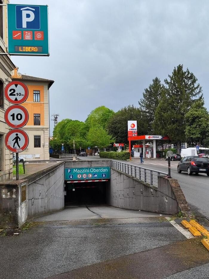 Images Parcheggio Saba Mazzini