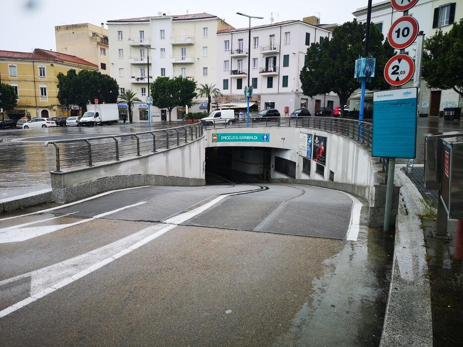 Images Parcheggio Saba Emiciclo G. Garibaldi