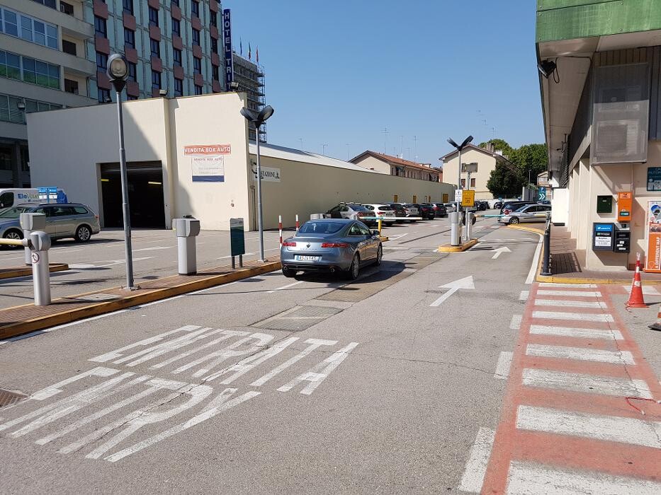 Images Parcheggio Saba Stazione Venezia Mestre