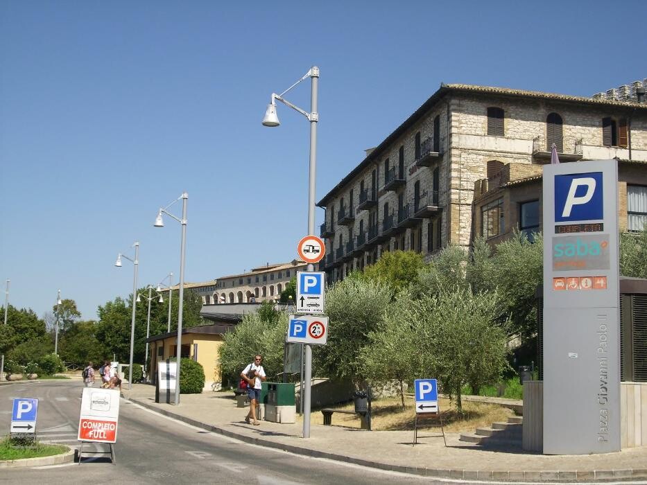 Images Parcheggio Saba Giovanni Paolo II