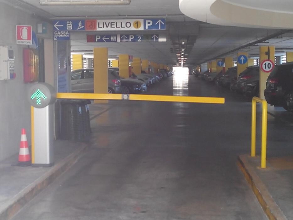Images Parcheggio Saba Porto