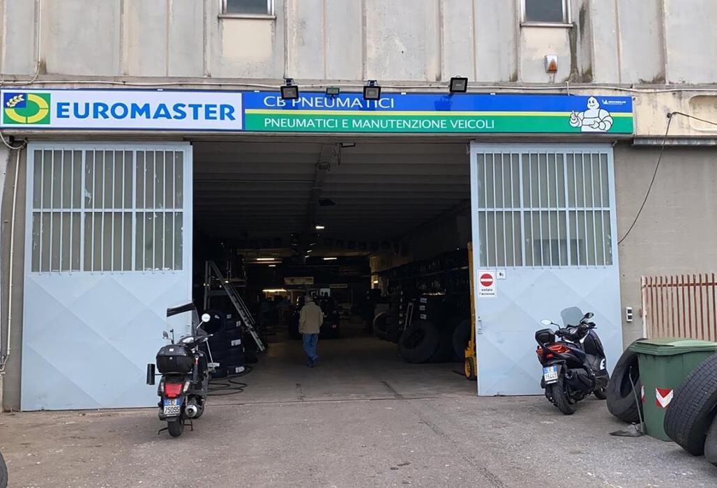 Images Euromaster CB Pneumatici