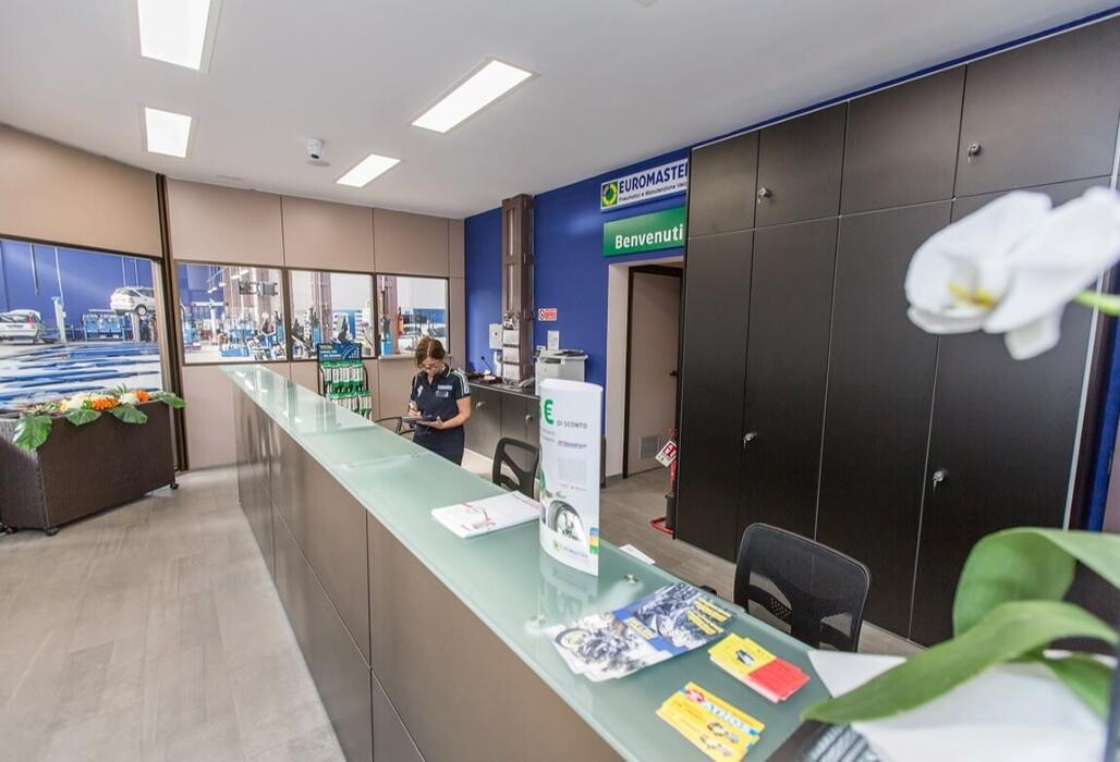 Images Euromaster Contessi Fornace Zarattini - GOMMISTA e REVISIONI