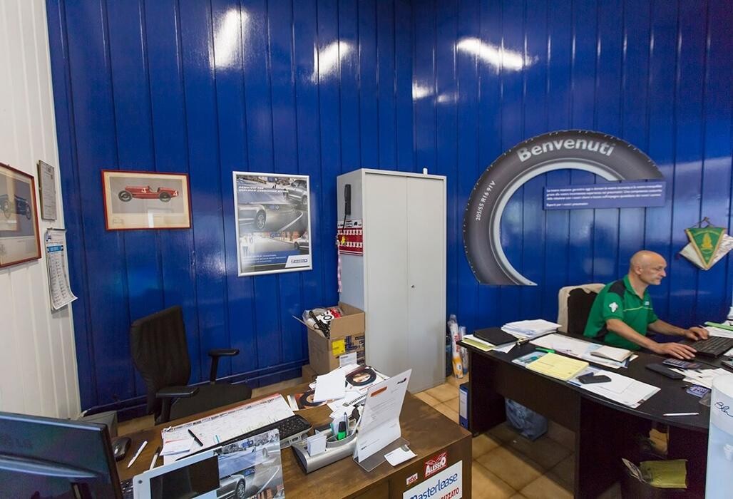 Images Euromaster Locatelli Gomme