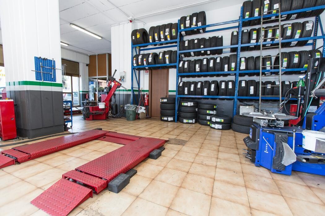 Images Euromaster Locatelli Gomme