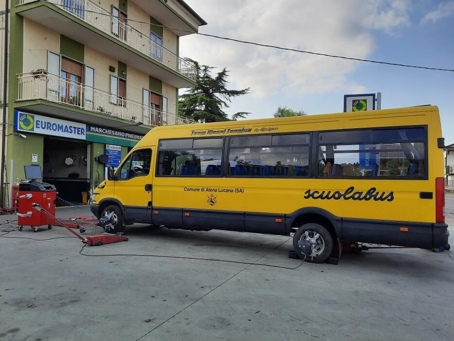 Images Euromaster Marchesano Pneumatici