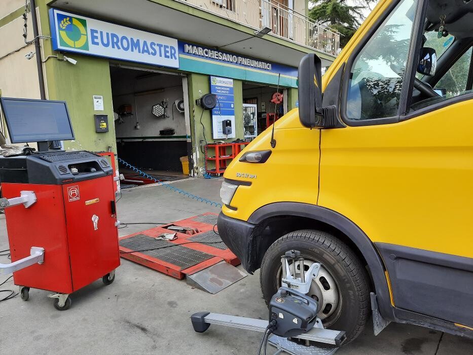Images Euromaster Marchesano Pneumatici