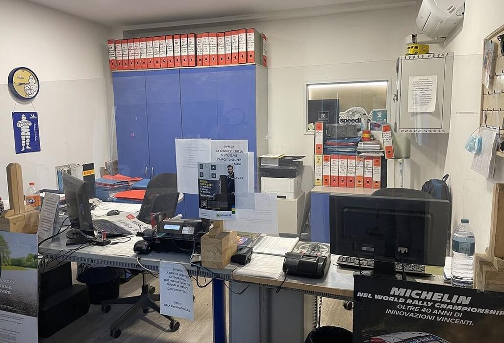 Images Euromaster Gala Pneumatici