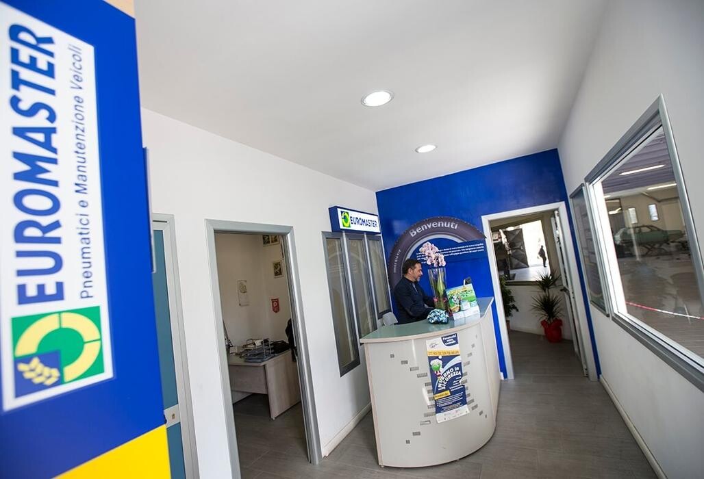 Images Euromaster Lentisco Gomme