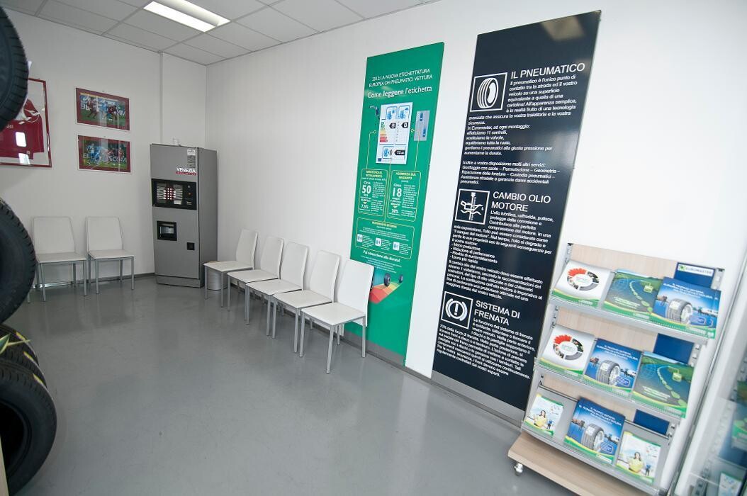 Images Euromaster BRpneumatici